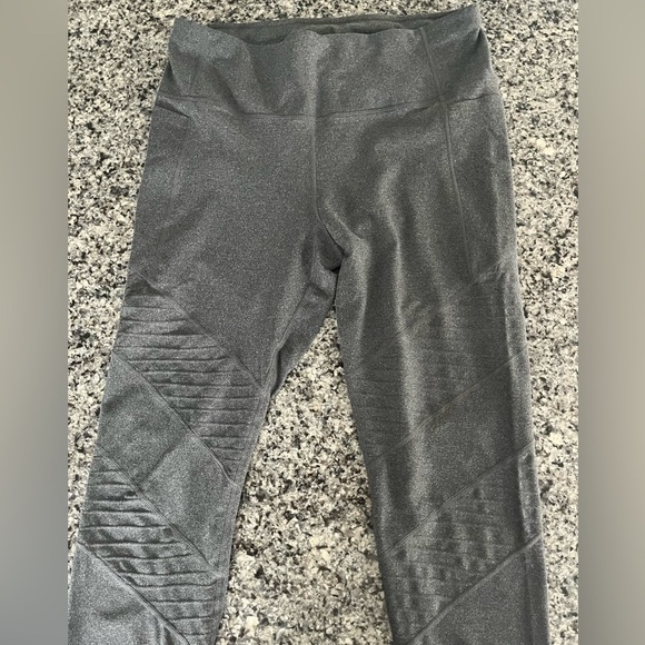 Members Mark, gray leggings with pockets - Picture 1 of 4